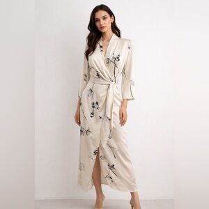 Dazy Cream Floral Wrap Dress – Size S